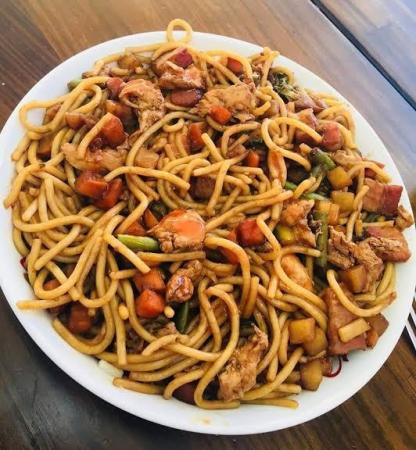 MACARRÃO NA CHAPA 